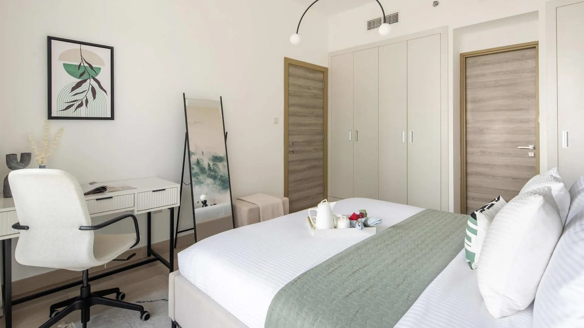 Frank Porter - Bloom Heights B Dubaj Apartmán